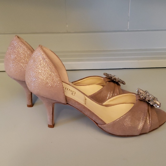 NWT Something Bleu Bleu Bridal Moon Beige Heels - Picture 5 of 8